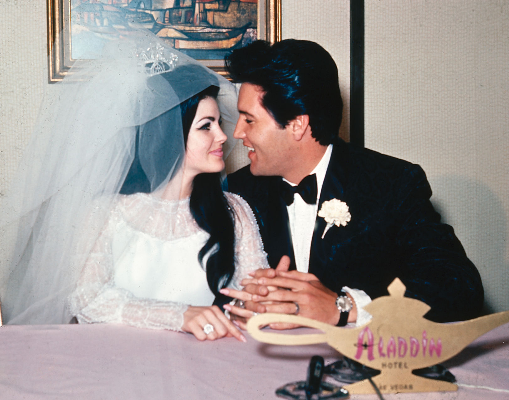 1967: Presley